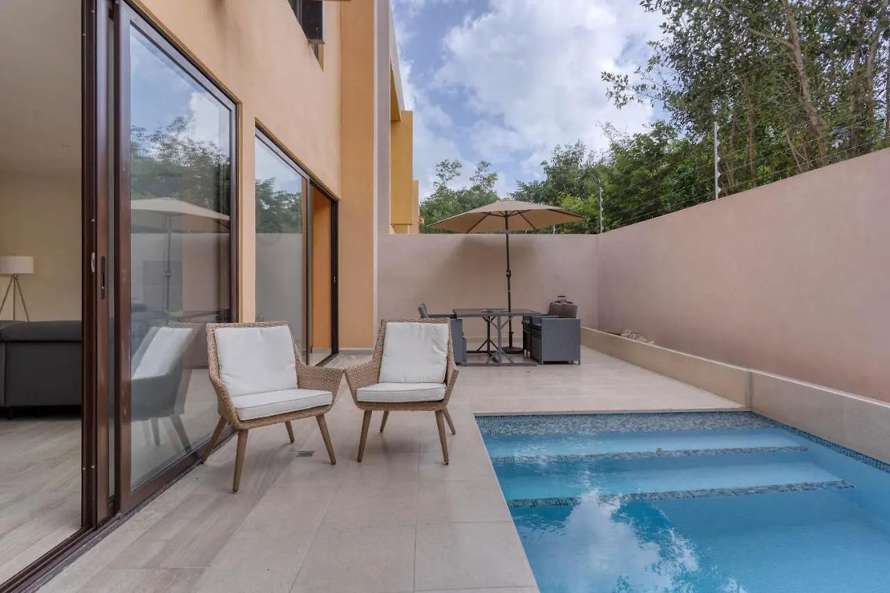 Brand New 3Br 3Ba House With Private Pool By Simply Comfort location